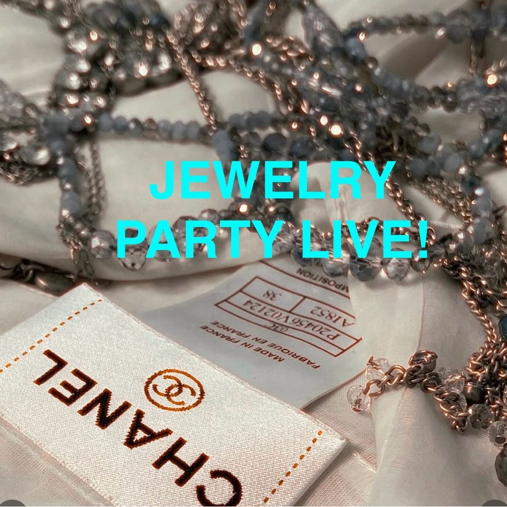 I’m LIVE!!!
Party! 🎉 🎉🎉❤️❤️